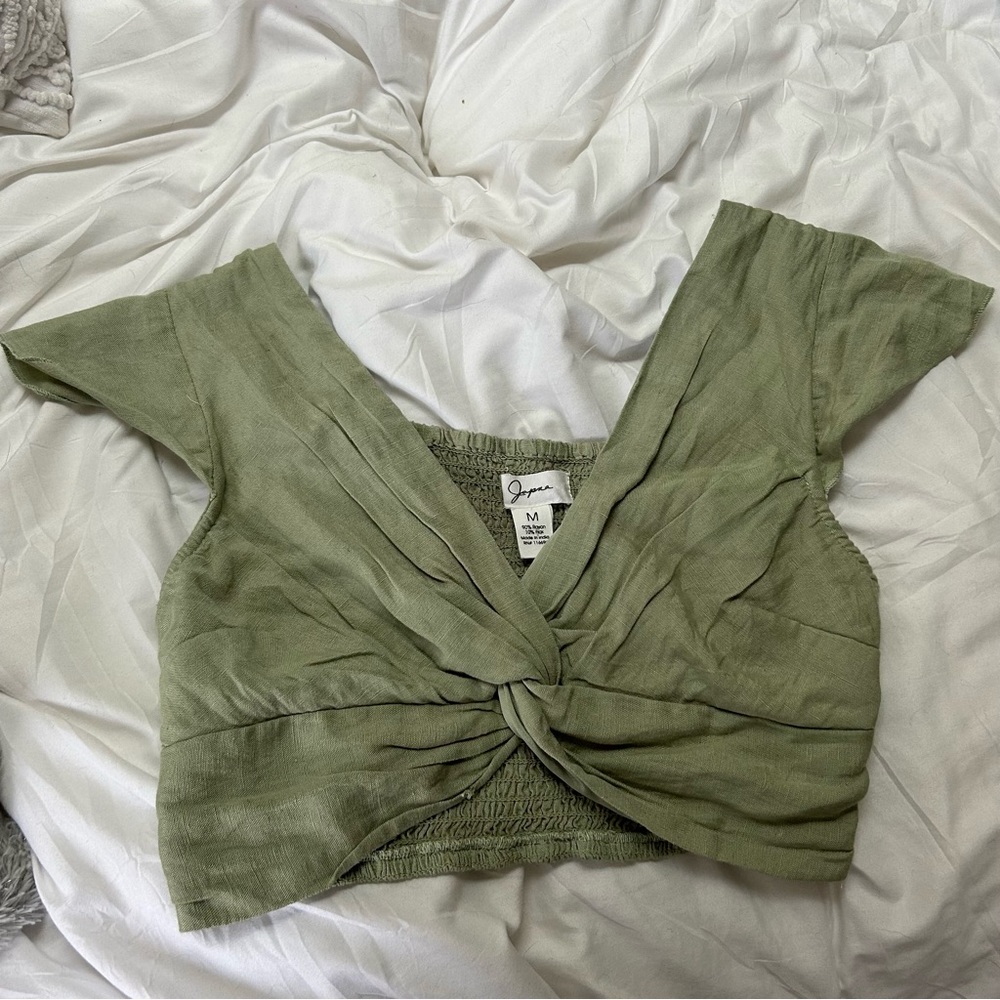 Japxe army green crop top